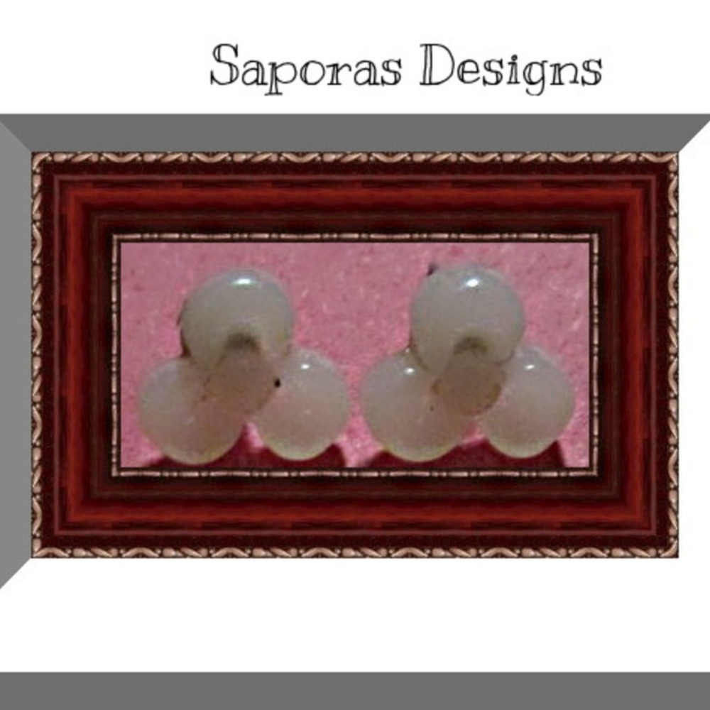 White Flower Design Stud Earrings